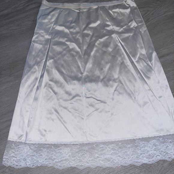 White lace trim midi slip skirt medium - Picture 6 of 8